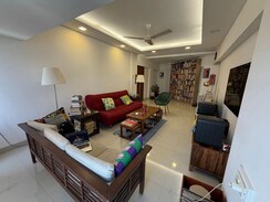 2 BHK + Pooja Room Apartment For Rent in Khar West