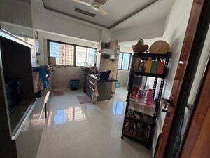  2 BHK Apartment at Khar West – for Rent