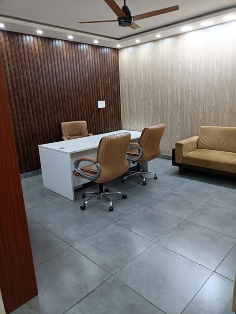 Bathroom, sector 2 Commercial Office Space 3500 Sq.Ft. In Sector 2 Noida 10322545