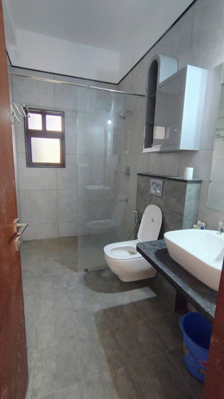Bathroom, aspen-greens-at-the-prestige-city 4 Bedroom 3000 Sq.Ft. Apartment In Sarjapur Road Bangalore 10322565