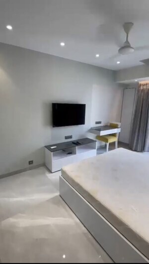 Team Area in 3 BHK Apartment at Ajmera Beverly Hills and Royal Empire, Andheri West – for Rent