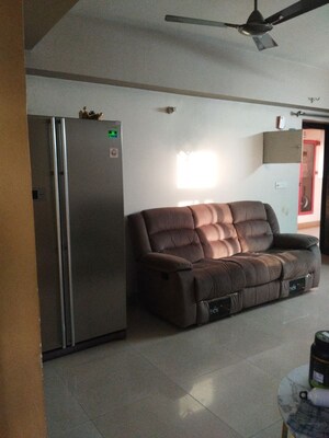 Living Room in 3 BHK Apartment at Supertech Cape Town, Sector 74 – for Rent