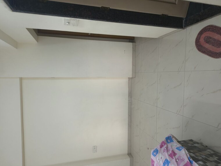 Room, ghatkopar east 1 Bedroom 500 Sq.Ft. Apartment In Ghatkopar East Mumbai 10322598