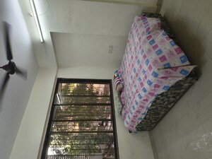 Bedroom in 1 BHK Apartment at Ghatkopar East – for Rent