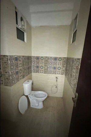 Bathroom in 2 BHK Apartment at Gomti Nagar – for Rent