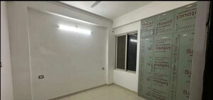 Room in 2 BHK Apartment at Gomti Nagar – for Rent