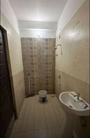 Bathroom in 2 BHK Apartment at Gomti Nagar – for Rent