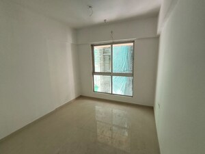Room in 2 BHK Apartment at Dynamix Divum, Malad East – for Rent