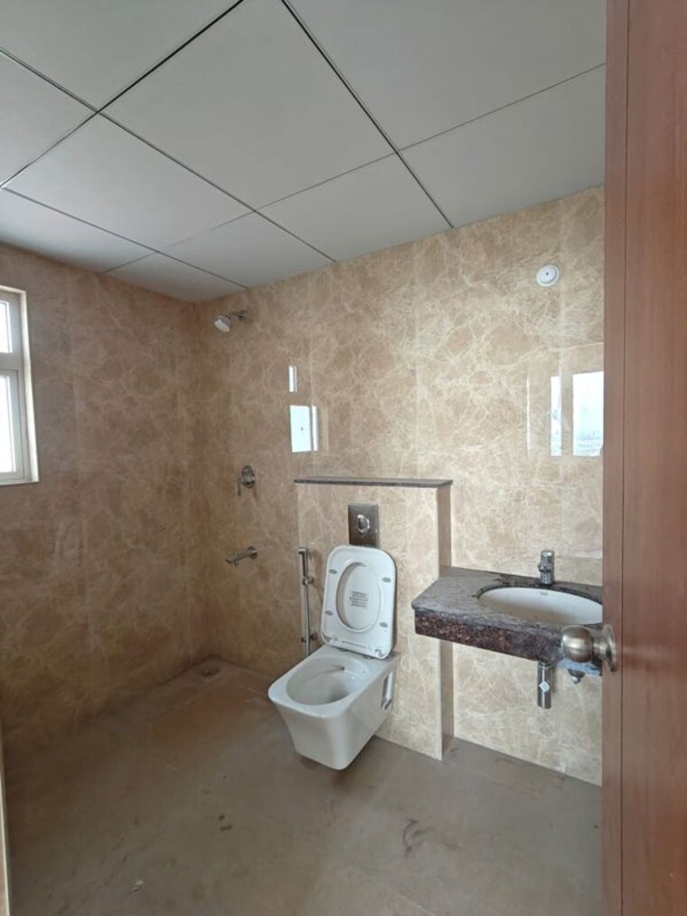 Bathroom, aurobindo-the-regent 3 Bedroom 1900 Sq.Ft. Apartment In Kondapur Hyderabad 10322618