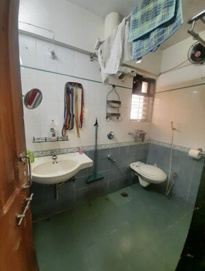 Washroom in 3 BHK Apartment at Raj Rudram Apartments, Goregaon East – for Sale