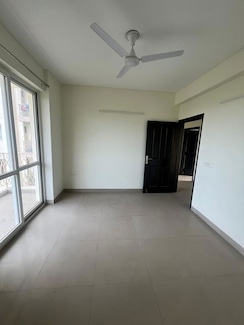 4 BHK + Servant Room Apartment For Rent in BPTP Park Prime