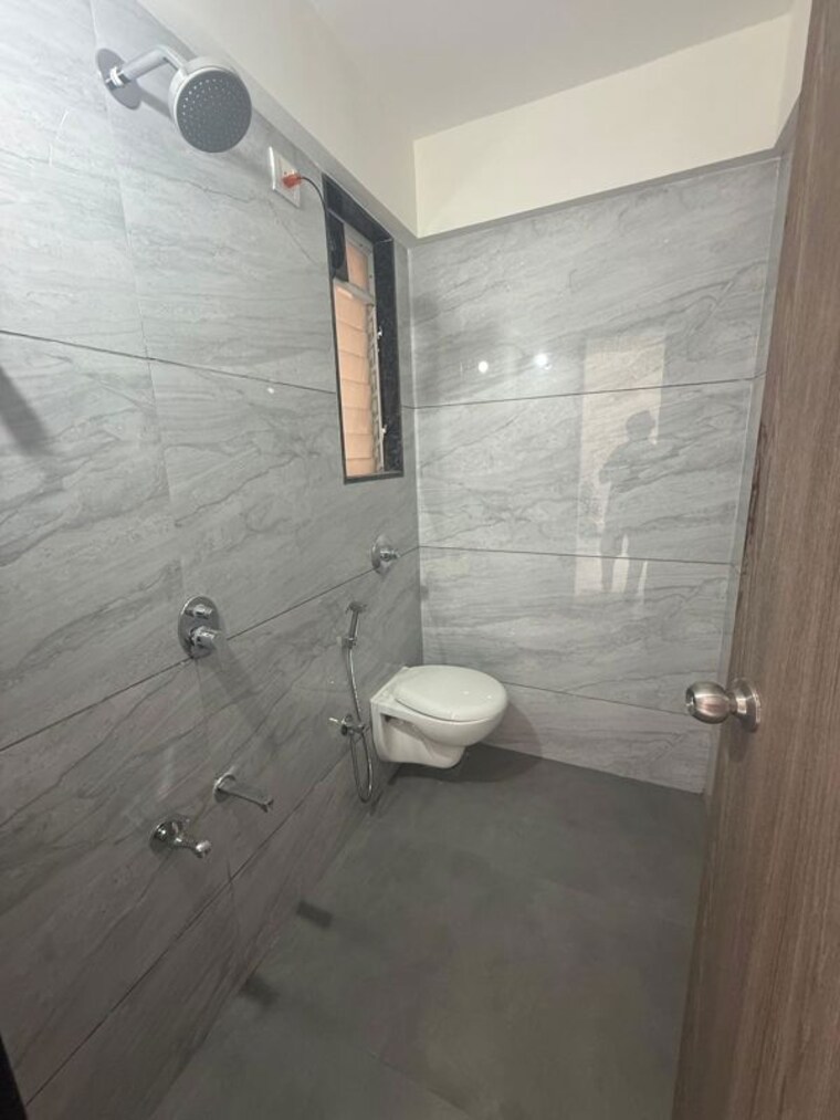 Bathroom, metropolis-bayside 1 Bedroom 490 Sq.Ft. Apartment In Kasarvadavali Thane 10322645