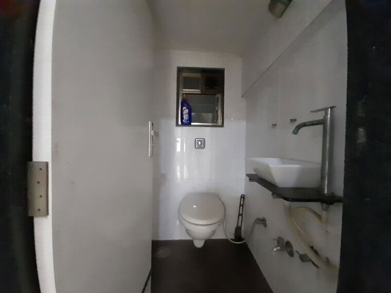 Bathroom, royal-palms Commercial Office Space 300 Sq.Ft. In Goregaon East Mumbai 10322657