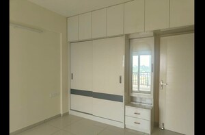 Room in 2 BHK Apartment at Bhavya Dazzle, Sarjapur – for Rent