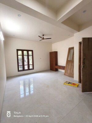 Room in 2 BHK Builder Floor at Jakkasandra – for Rent