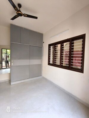 Room in 2 BHK Builder Floor at Jakkasandra – for Rent