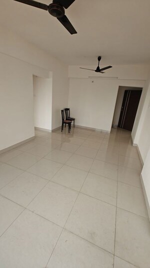 Room in 2 BHK Apartment at Kumar Samruddhi Society, Vishrantwadi – for Rent