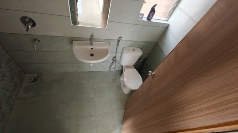 Bathroom, kumar-samruddhi-society 2 Bedroom 1250 Sq.Ft. Apartment In Vishrantwadi Pune 10322679