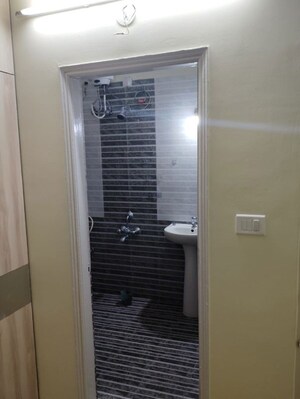 Bathroom in 2 BHK Apartment at Pearl Residency Bellandur, Bellandur – for Rent
