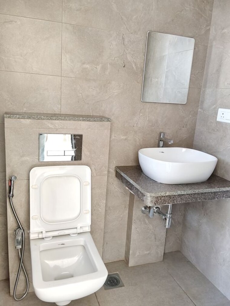 Bathroom, godrej-nest-kandivali 1 Bedroom 420 Sq.Ft. Apartment In Kandivali East Mumbai 10322707