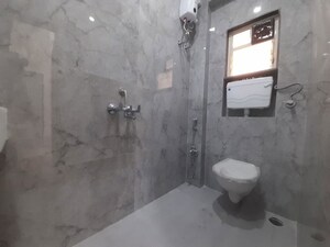 Bathroom in 3 BHK Independent House at Goregaon East – for Rent
