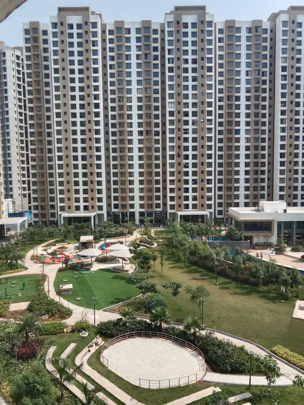 2 BHK 547 Sq.Ft. Apartment in Sunteck West World
