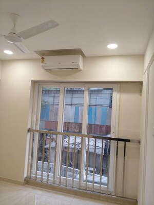 Master Bedroom in 2 BHK Apartment at Raghav Paradise, Borivali East – for Rent