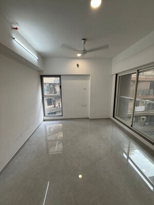 Room in 2 BHK Apartment at Juhu – for Rent
