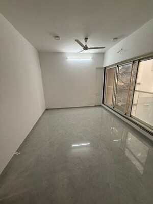 Room in 2 BHK Apartment at Juhu – for Rent