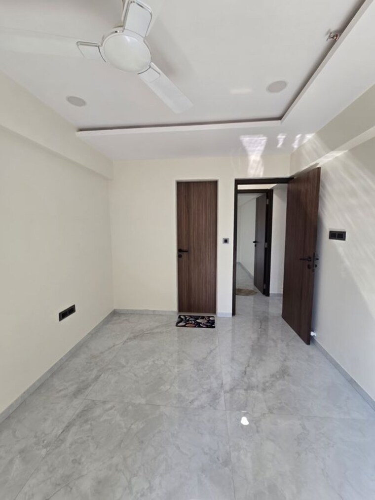 Room, gurukrupa-nirmalam 2 Bedroom 640 Sq.Ft. Apartment In Bandra East Mumbai 10322726