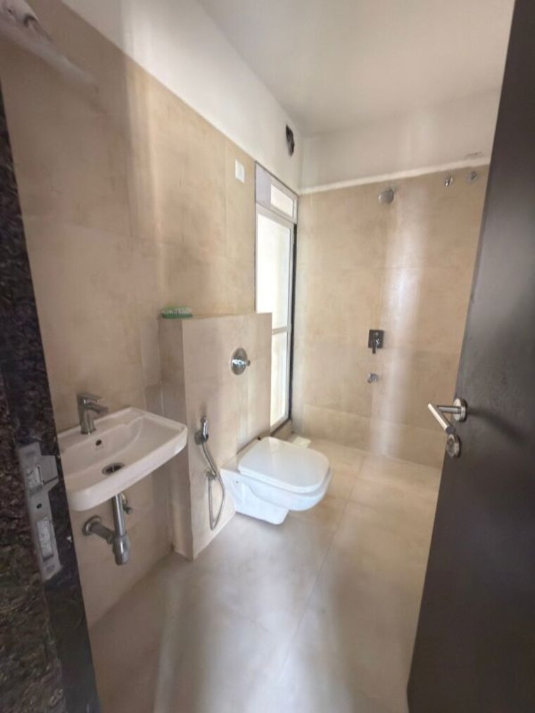 Bathroom, puranik-city-reserva 1 Bedroom 425 Sq.Ft. Apartment In Ghodbunder Road Thane 10322742