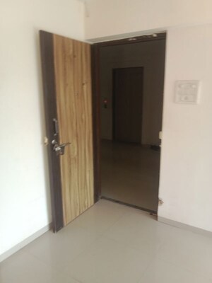 Room in 1 BHK Apartment at Navkar City, Naigaon East – for Rent