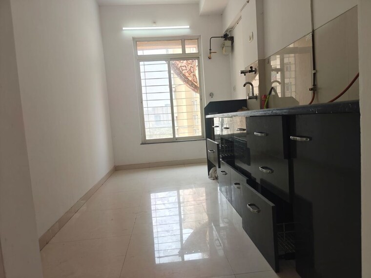 Kitchen, puranik-city 2 Bedroom 700 Sq.Ft. Apartment In Kasarvadavali Thane 10322777