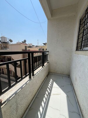 Balcony in 1 BHK Builder Floor at Ganesh Nagar – for Rent
