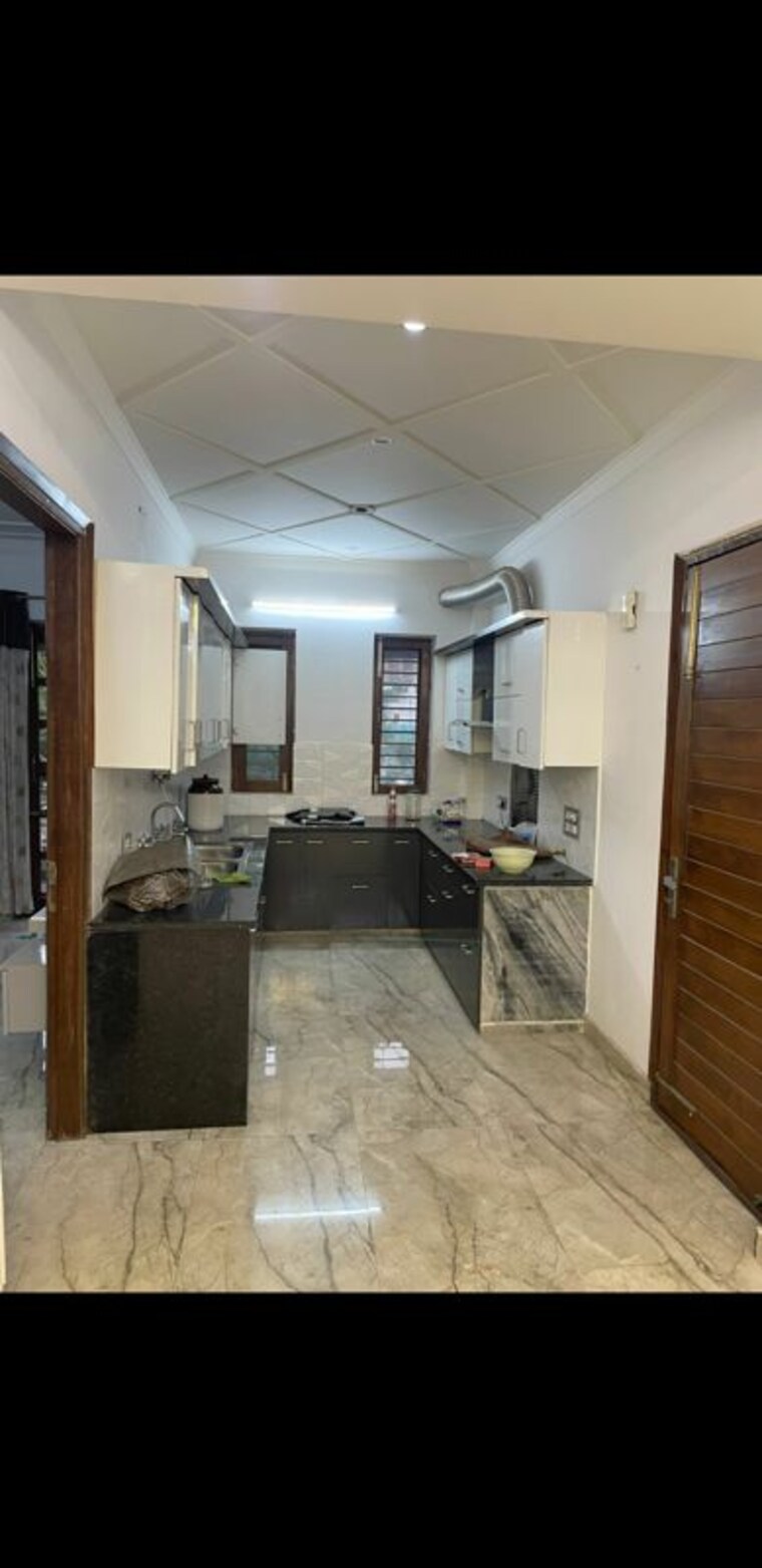 Kitchen, sector 85 3 Bedroom 250 Sq.Yd. Builder Floor In Sector 85 Faridabad 10322828