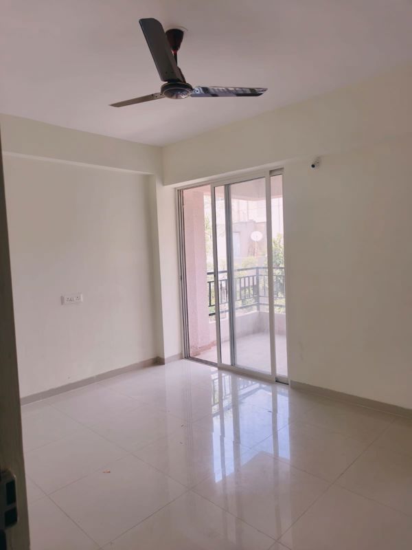 1 BHK + Servant Room Apartment For Rent in Dhanvantari Colony
