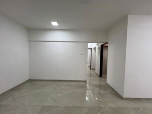 Room in 3 BHK Apartment at Emerald Apartment Santacruz, Santacruz East – for Rent
