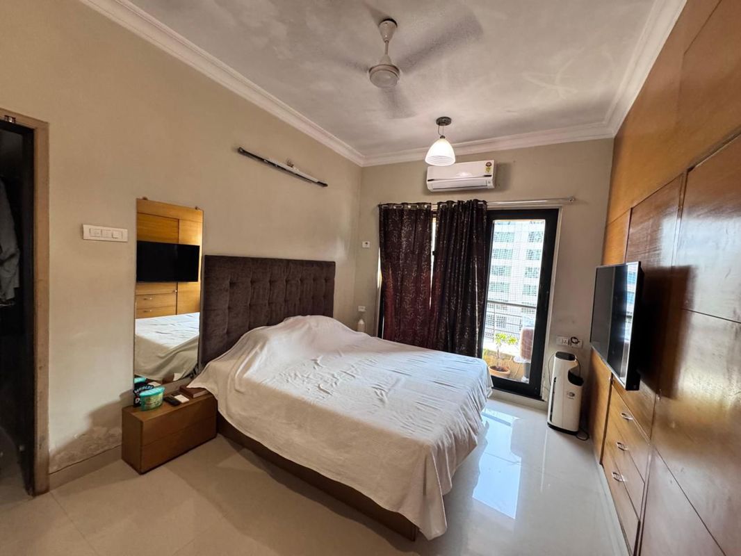 2 BHK + Pooja Room 850 Sq.Ft. Apartment in Dheeraj Godavari Apartment