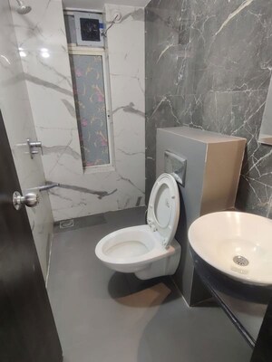 Team Area in 3 BHK Apartment at Kabra Centroid, Santacruz East – for Rent