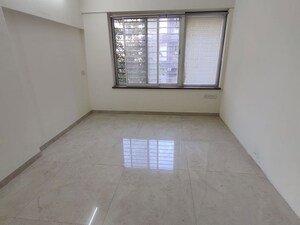 Room in 3 BHK Apartment at Kabra Centroid, Santacruz East – for Rent