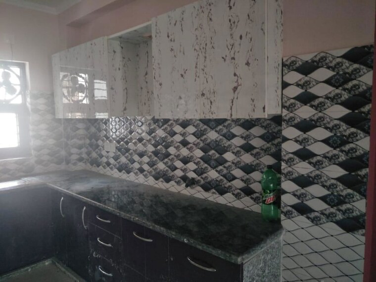 Kitchen, sector 51 2 Bedroom 200 Sq.Yd. Builder Floor In Sector 51 Gurgaon 10322853