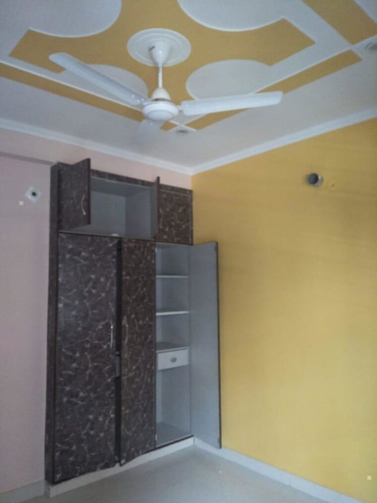 undefined, sector 51 2 Bedroom 200 Sq.Yd. Builder Floor In Sector 51 Gurgaon 10322853