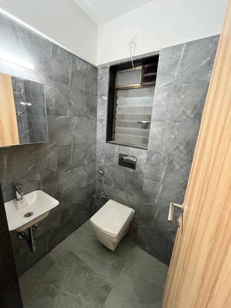Bathroom, aashna-samadhan 2 Bedroom 600 Sq.Ft. Apartment In Goregaon West Mumbai 10322854