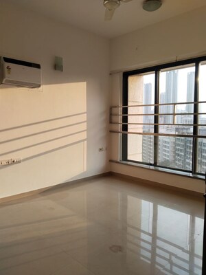 Room in 2 BHK Apartment at Ashok Gardens, Sewri – for Rent