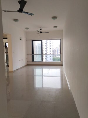 Room in 2 BHK Apartment at Ashok Gardens, Sewri – for Rent