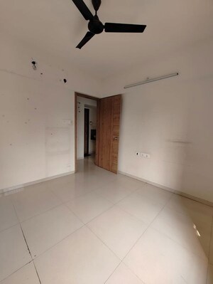 Room in 2.5 BHK Apartment at Abhinav Pebbles Urbania, Bavdhan – for Sale