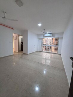 2 BHK Apartment For Rent in Platinum Prive