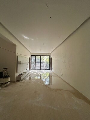 Room in 3 BHK Apartment at Cooke Town – for Rent