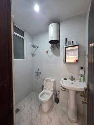 Bathroom in 2 BHK Builder Floor at Sector 27 – for Rent