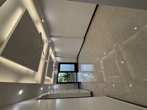 Furnished Amenities in 3 BHK Builder Floor at Shivalik Colony – for Rent